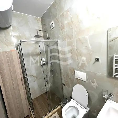 1 Bedroom Apartment, 604 Lägenhet Golem (Tirana)